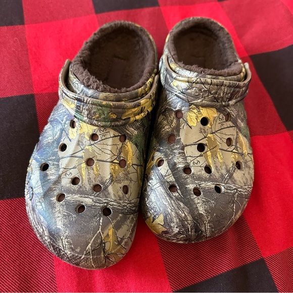 Camouflage Clogs Crocs - Picture 2 of 4
